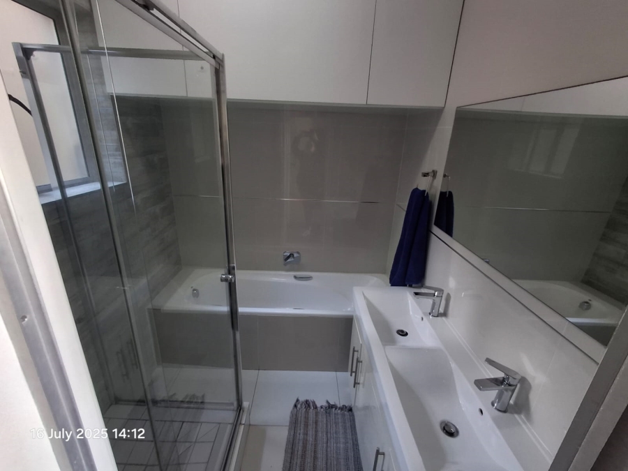 To Let 2 Bedroom Property for Rent in Summerstrand Eastern Cape